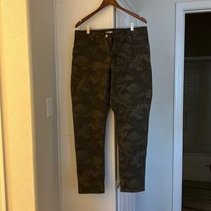 Levi’s Size 18W camouflage jeans